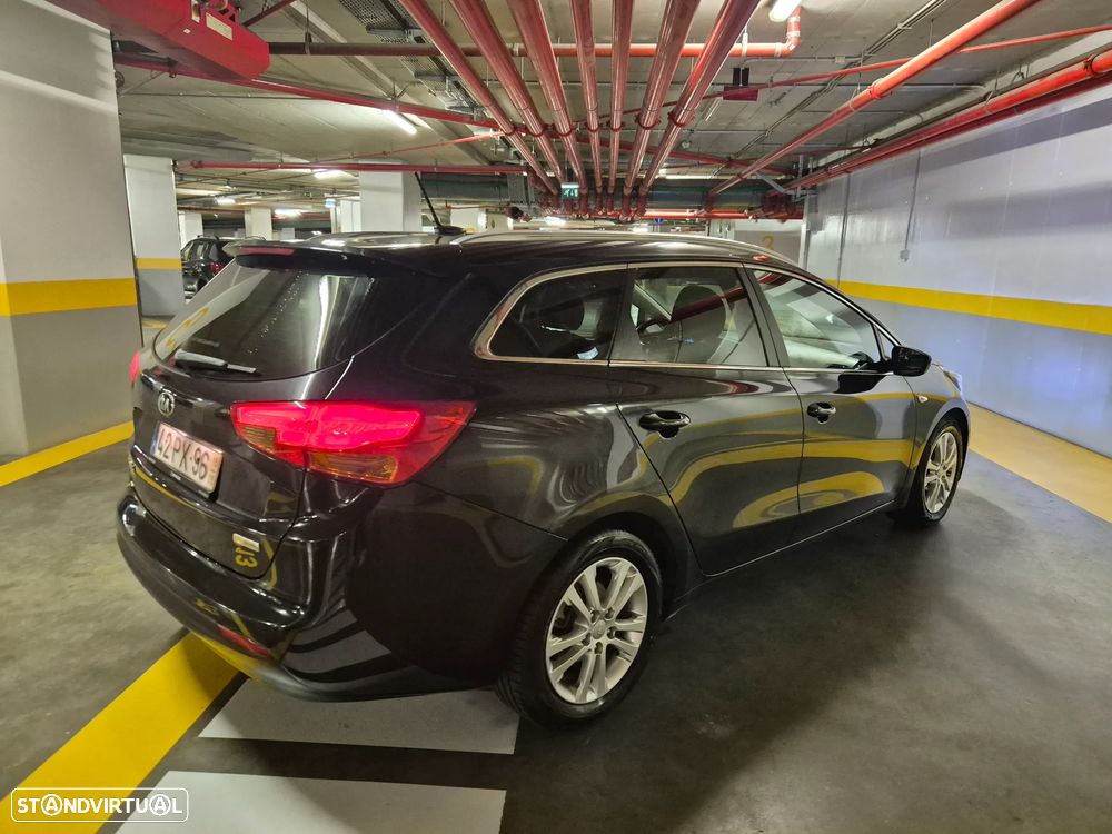 Kia Ceed SW 1.6 CRDi Prime - 12