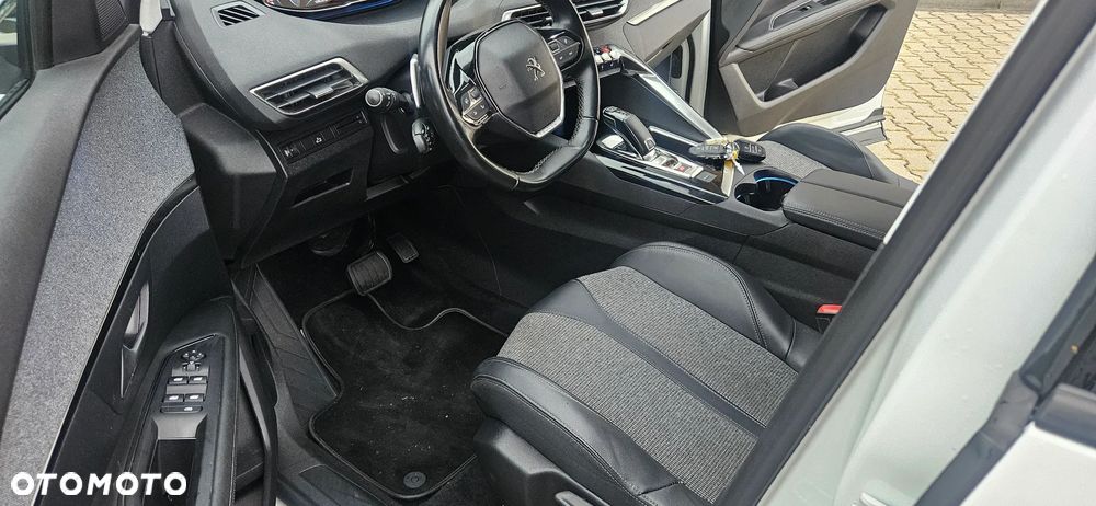 Peugeot 3008 1.5 BlueHDi Allure S&S EAT8 - 30