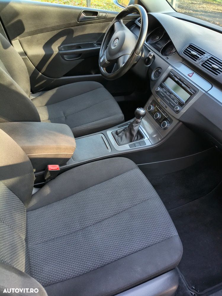 Volkswagen Passat Variant 1.6 TDI BlueMotion - 6