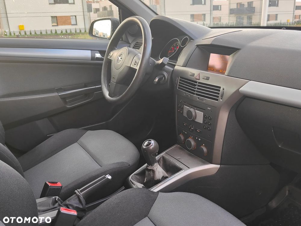 Opel Astra 1.6 Enjoy - 21