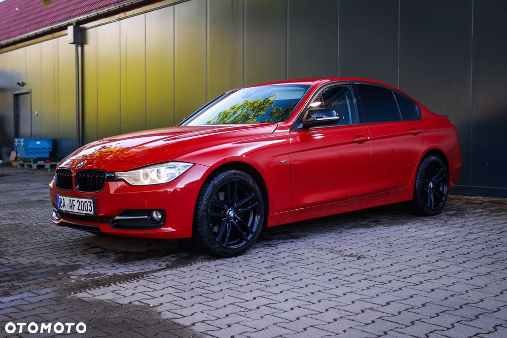 BMW Seria 3 320d DPF Edition Sport - 9