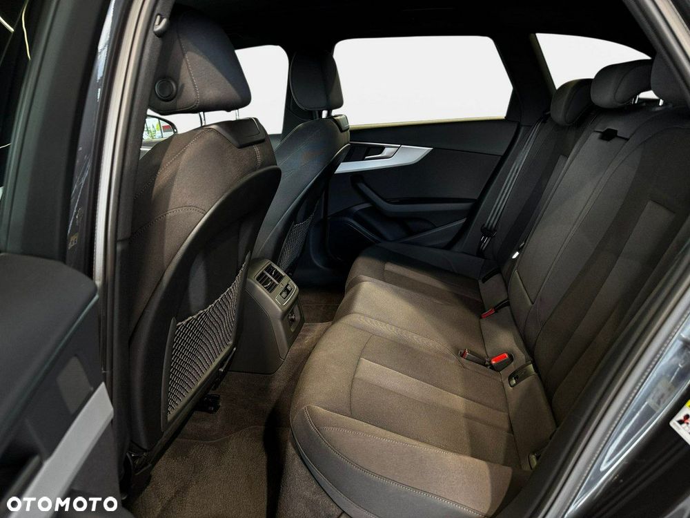 Audi A4 Avant - 19