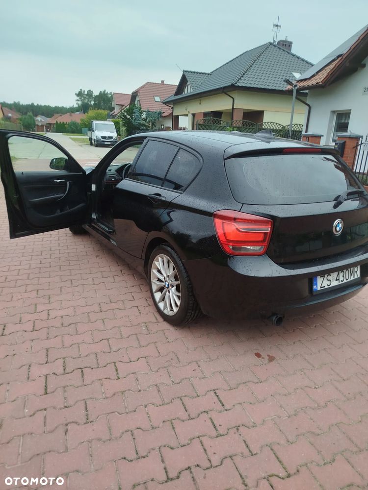 BMW Seria 1 116i Sport Line - 2