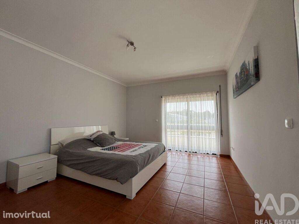 Moradia geminada T4 em Belinho e Mar de 171 m2 - Grande imagem: 5/34