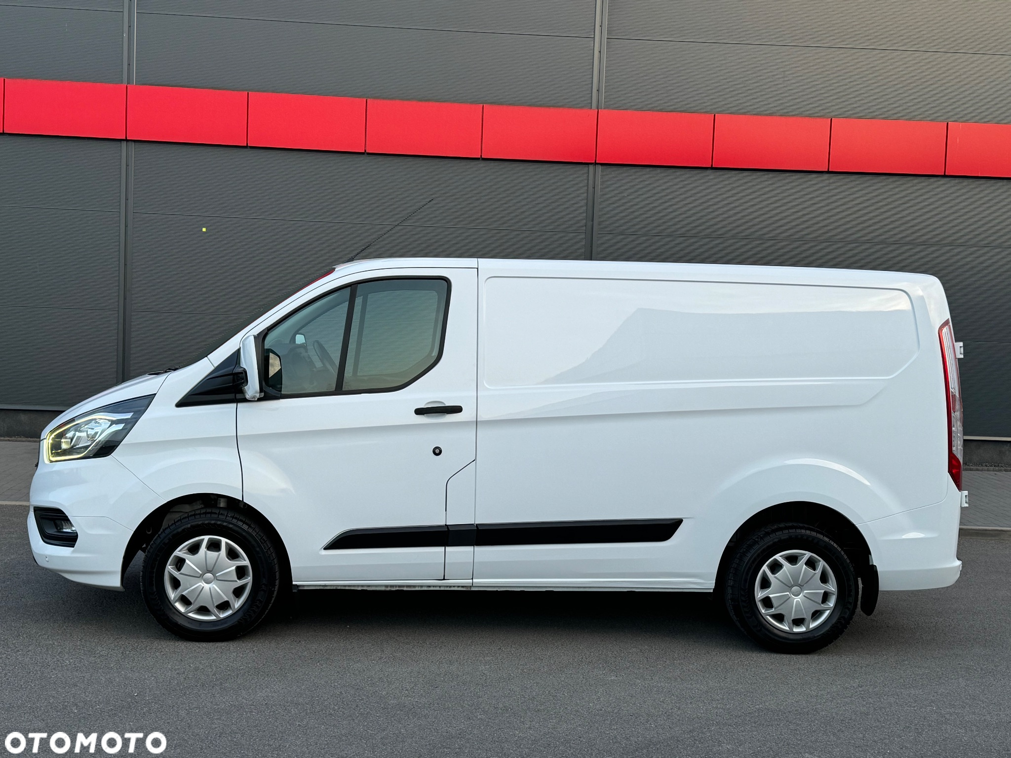 Ford Transit Custom - 9