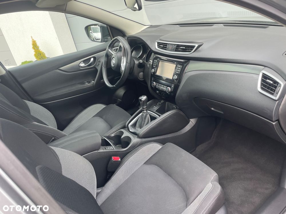 Nissan Qashqai 1.2 DIG-T N-Vision - 8
