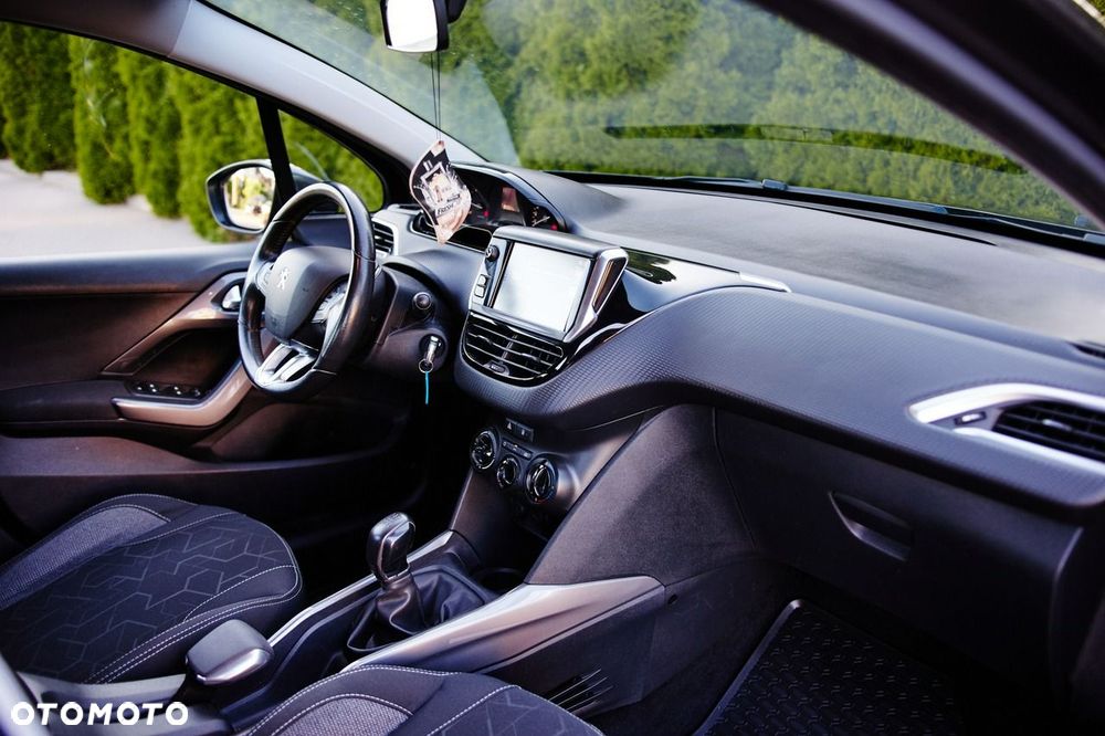 Peugeot 2008 - 13