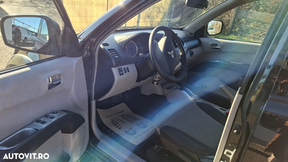 Mitsubishi L200 Pick Up 4x4 Autm. Intense Double Cab - 9