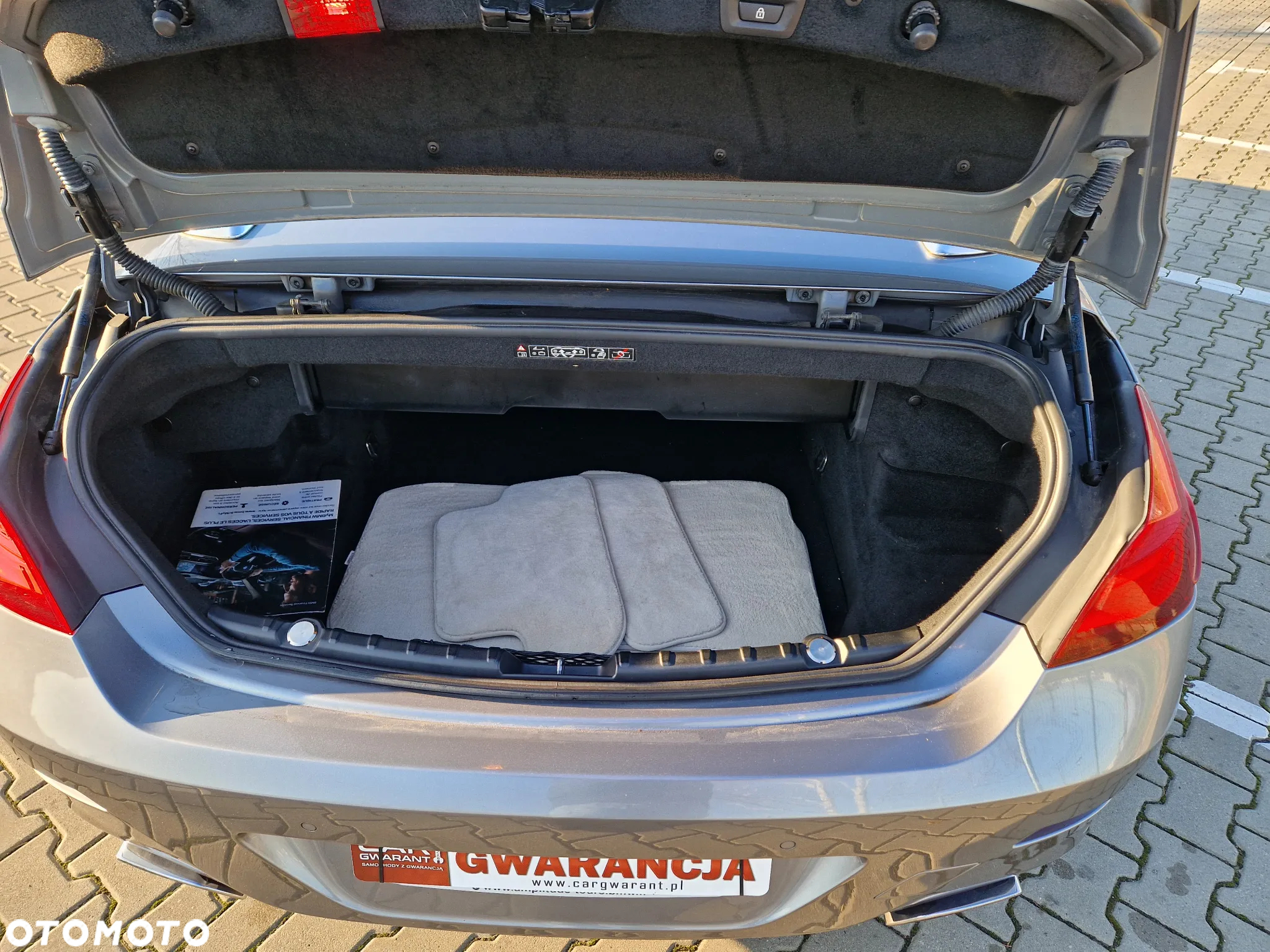 BMW Seria 6 650i xDrive Cabrio - 11