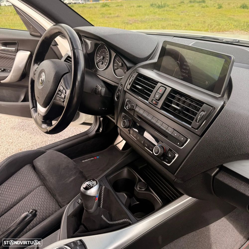 BMW 120 d Sport Line - 2