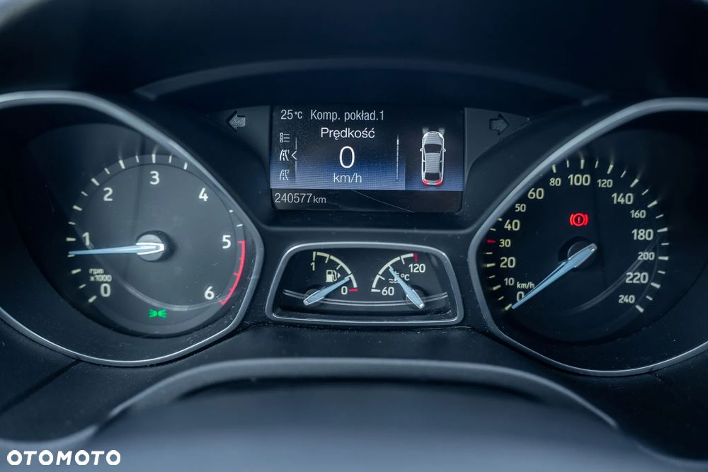 Ford Focus 2.0 TDCi Titanium ASS - 27