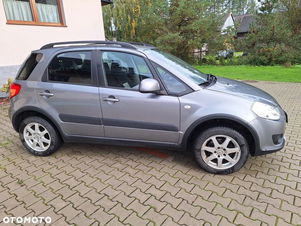 Suzuki SX4 1.6 GS / Premium 4WD - 38