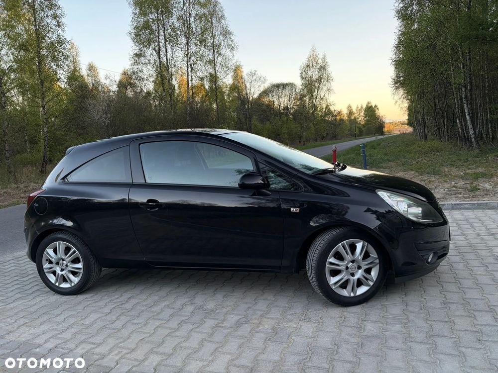 Opel Corsa 1.4 16V Edition - 24