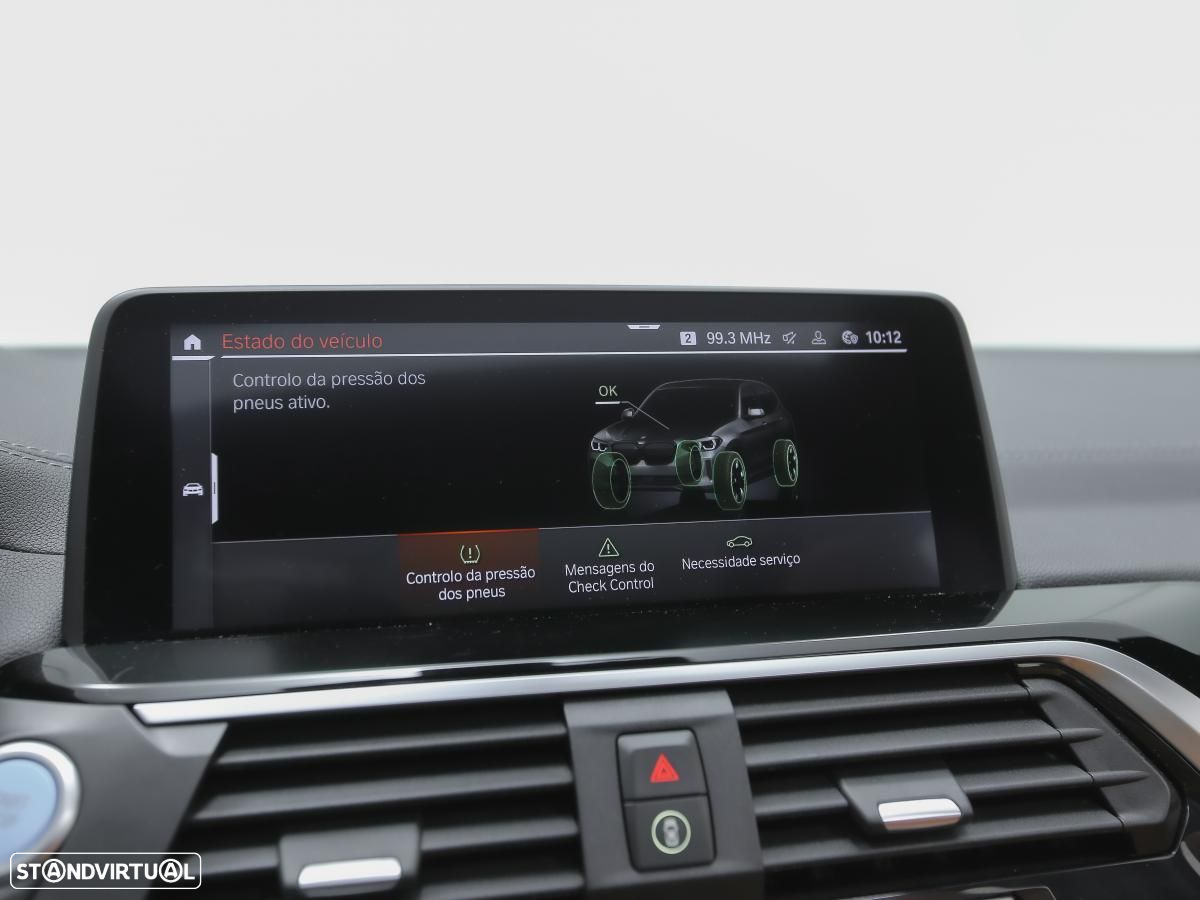 BMW iX3 - 33