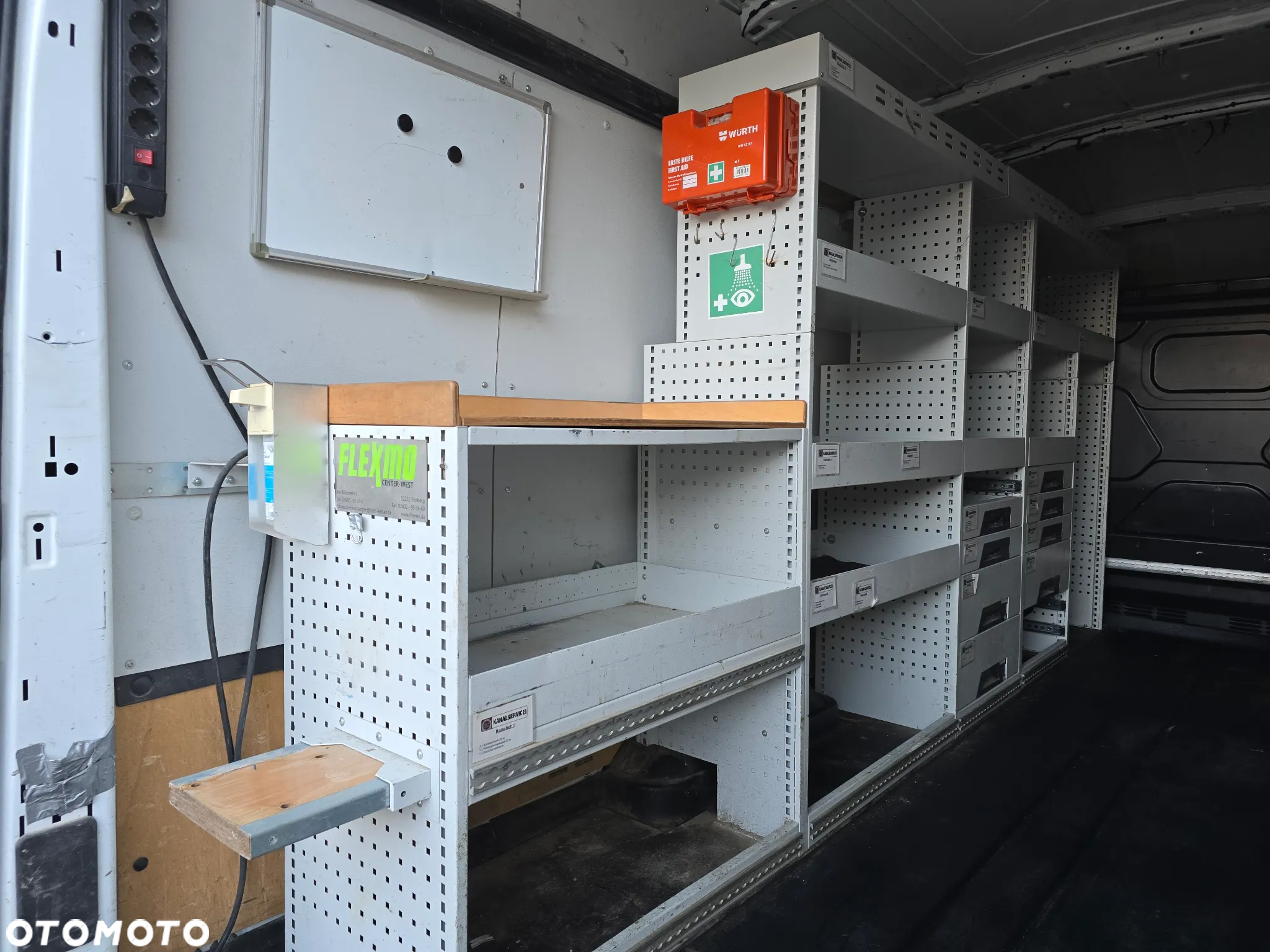 Ford Transit - 13