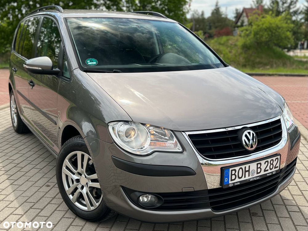 Volkswagen Touran 1.6 - 2