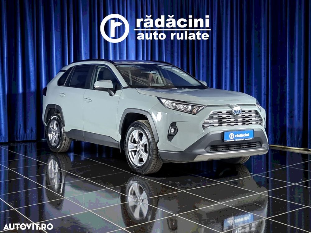 Toyota RAV4 - 1