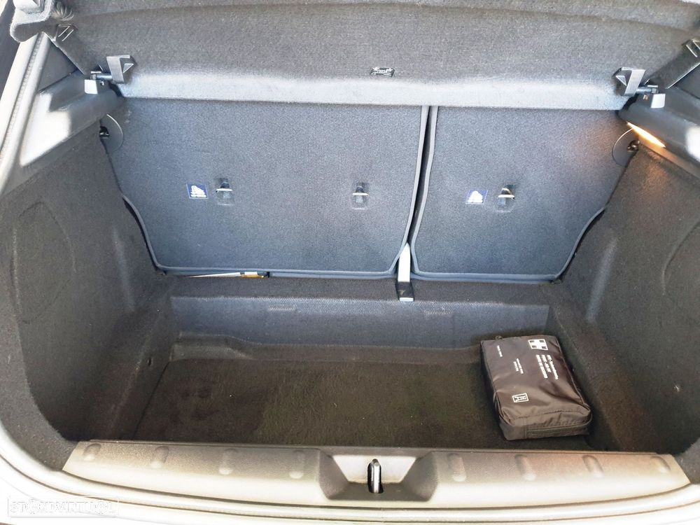 MINI 5 Portas Cooper D - 30