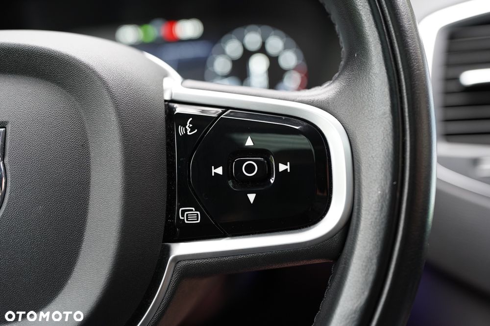 Volvo XC 90 - 28