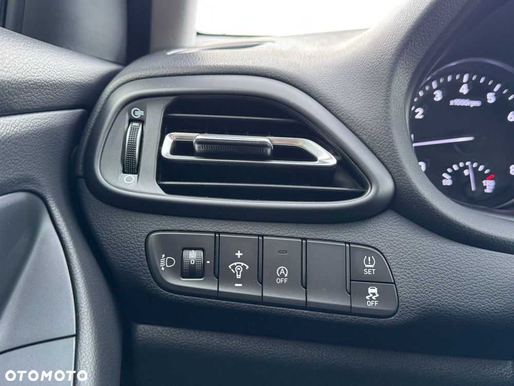 Hyundai i30 1.0 T-GDI Smart - 11