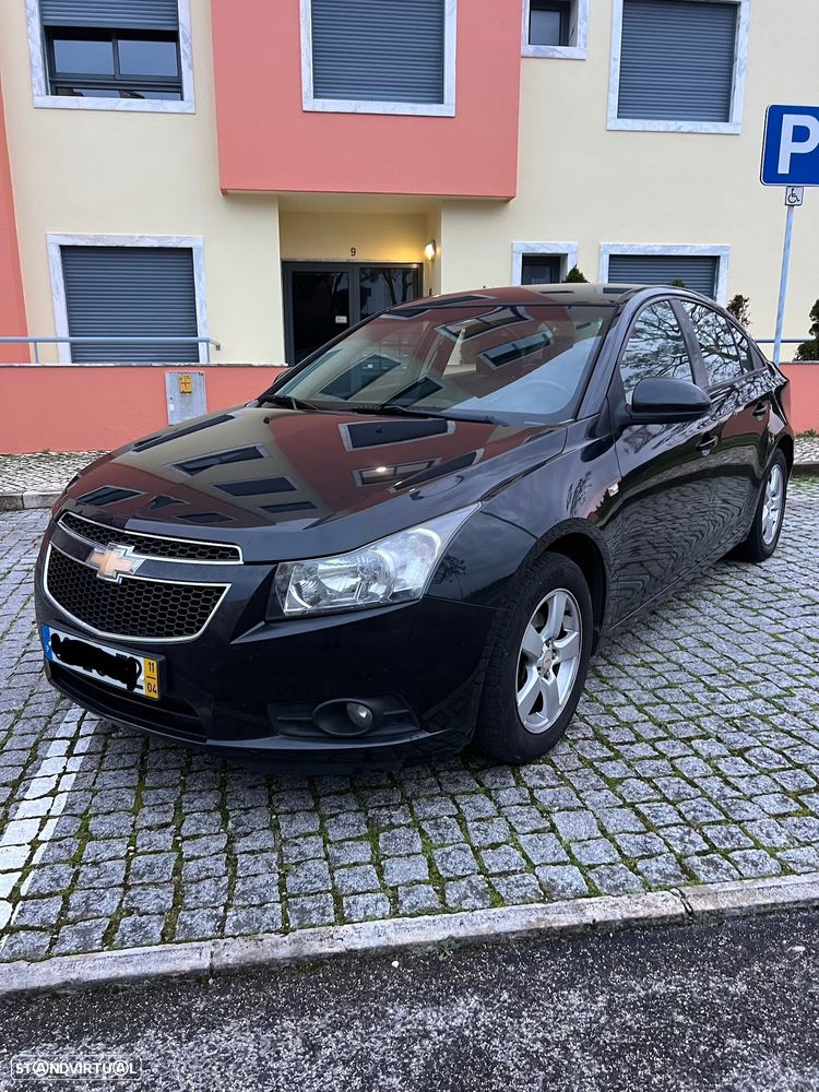 Chevrolet Cruze 1.6 LS - 3