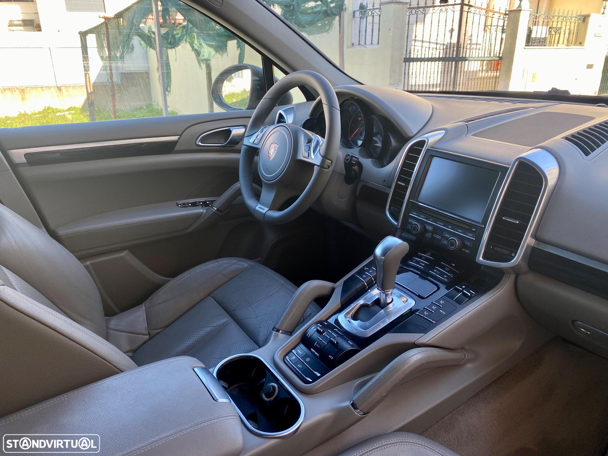 Porsche Cayenne - 18