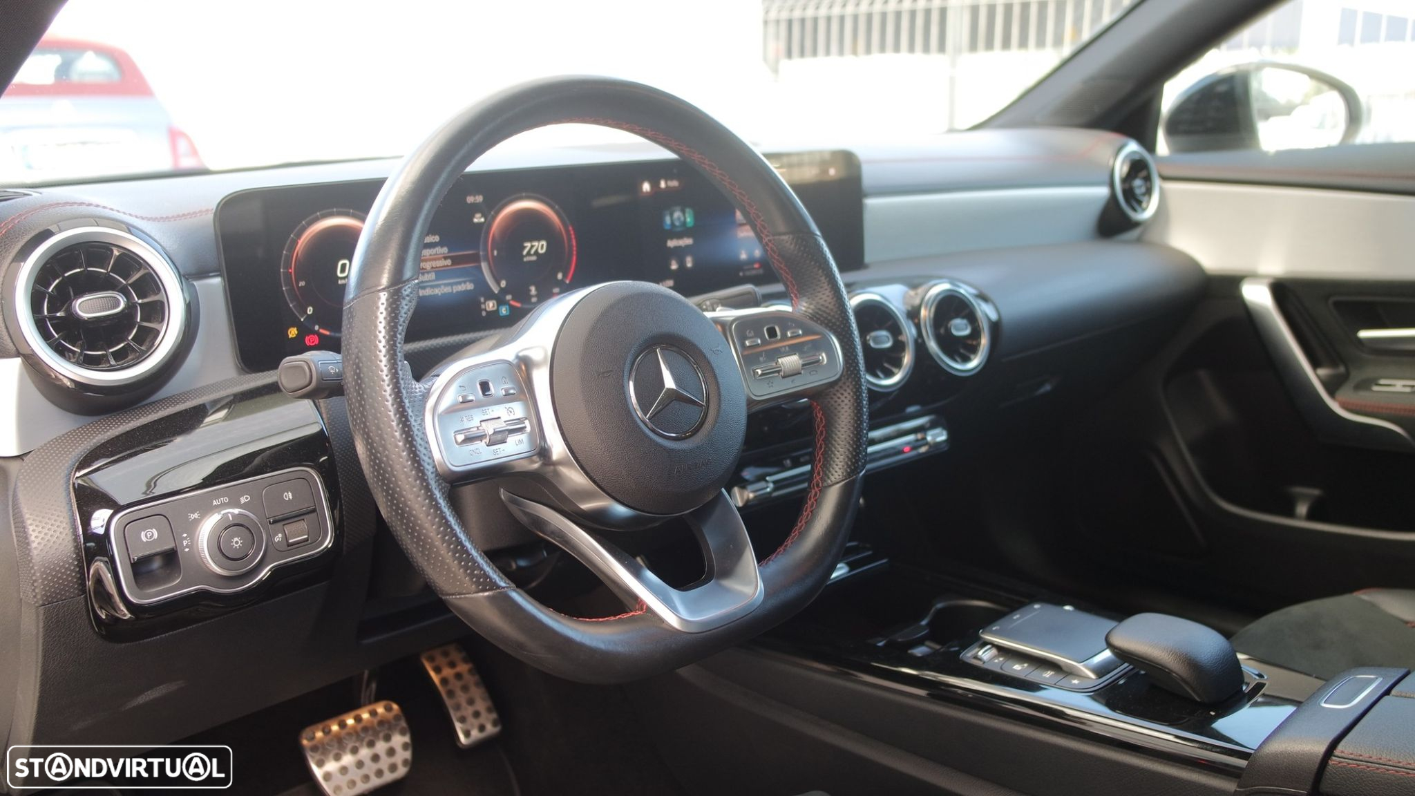 Mercedes-Benz CLA 180 d Shooting Brake AMG Line Aut. - 16