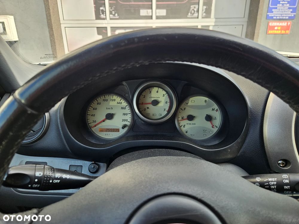 Toyota RAV4 D-4D 4x4 Sol - 16