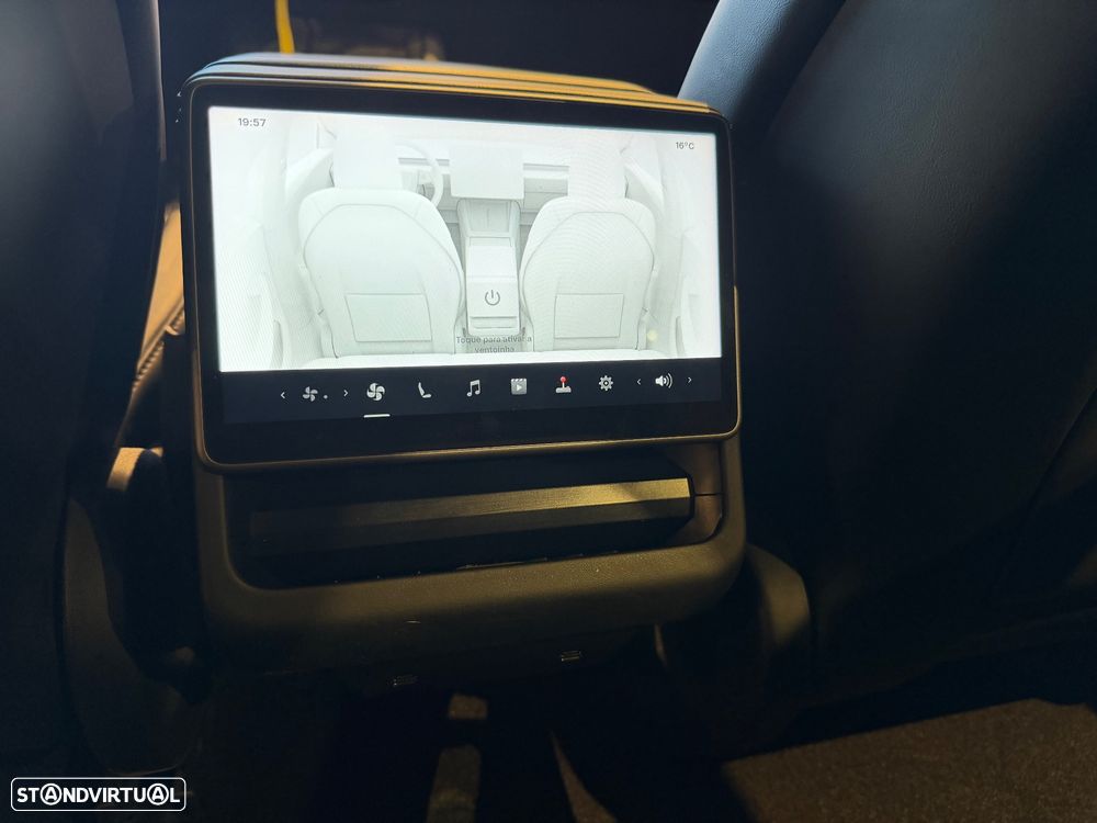 Tesla Model 3 Tração Traseira Premium - 32