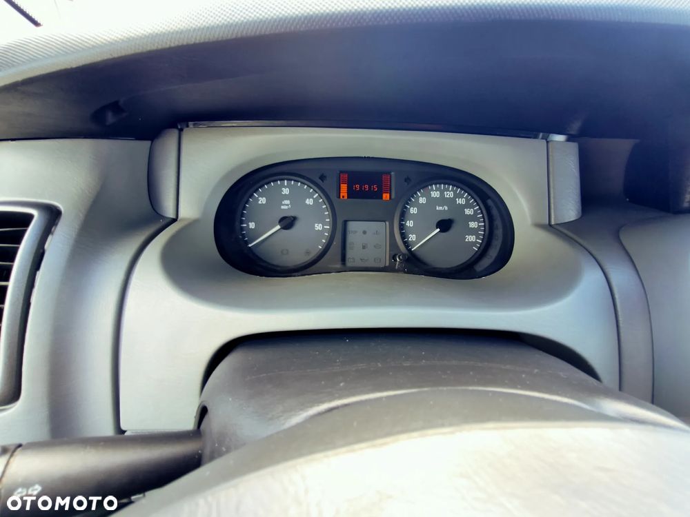 Opel VIVARO - 10