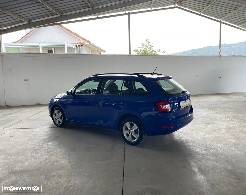 Skoda Fabia Break 1.0 MPI Active - 3