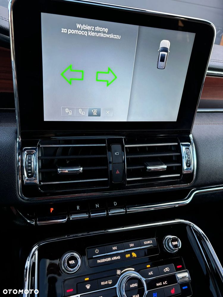 Lincoln Navigator - 13