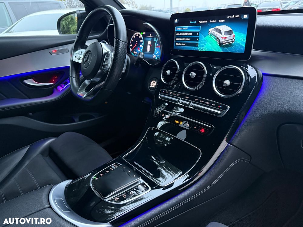 Mercedes-Benz GLC 300 d 4Matic 9G-TRONIC AMG Line - 36