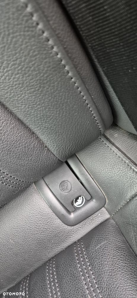 Audi A6 Avant 2.0 TDI Ultra S tronic - 27