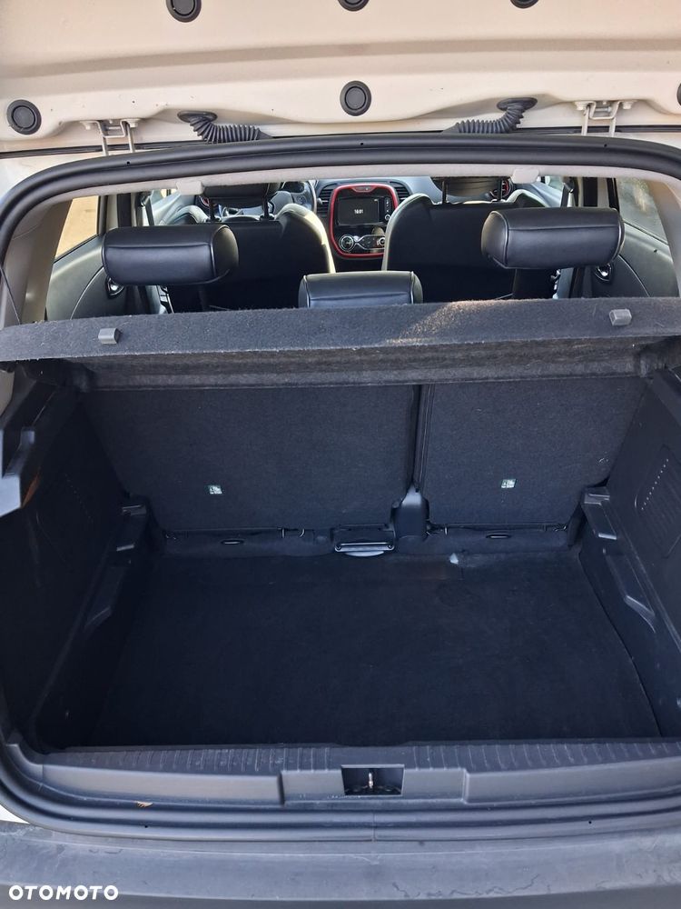 Renault Captur (ENERGY) TCe 90 BOSE EDITION - 12