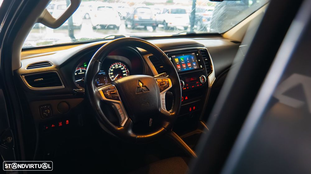 Mitsubishi L200 2.3 DI-D Strakar CD Intense 4WD - 10