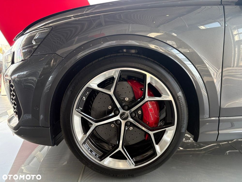 Audi RS Q8 - 5