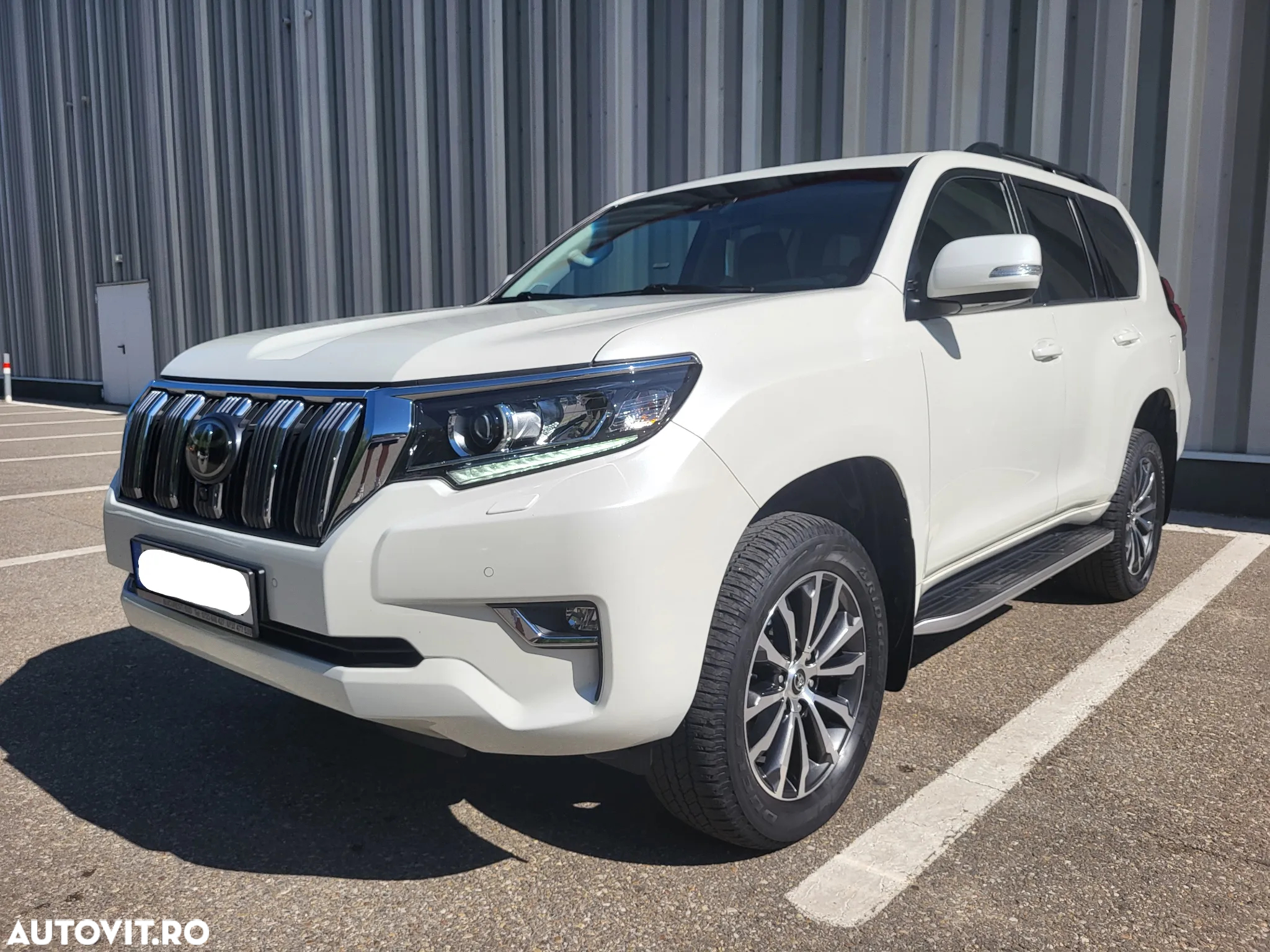 Toyota Land Cruiser 2.8l Turbo D-4D A/T AVS Luxury - 2