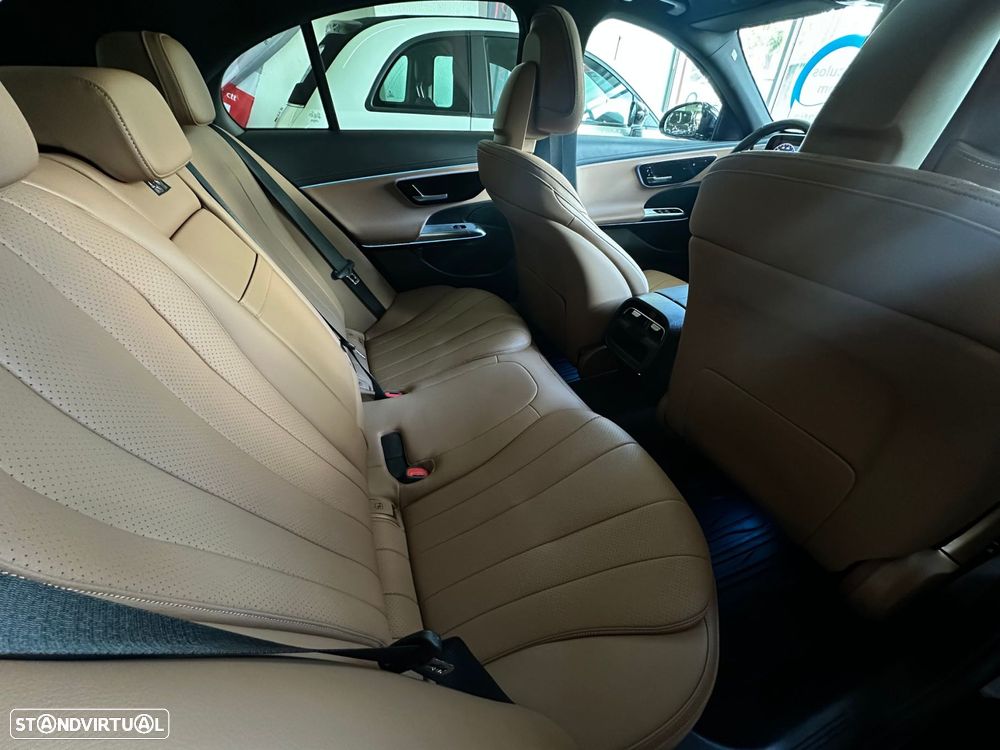 Mercedes-Benz E 300 e 4Matic - 20