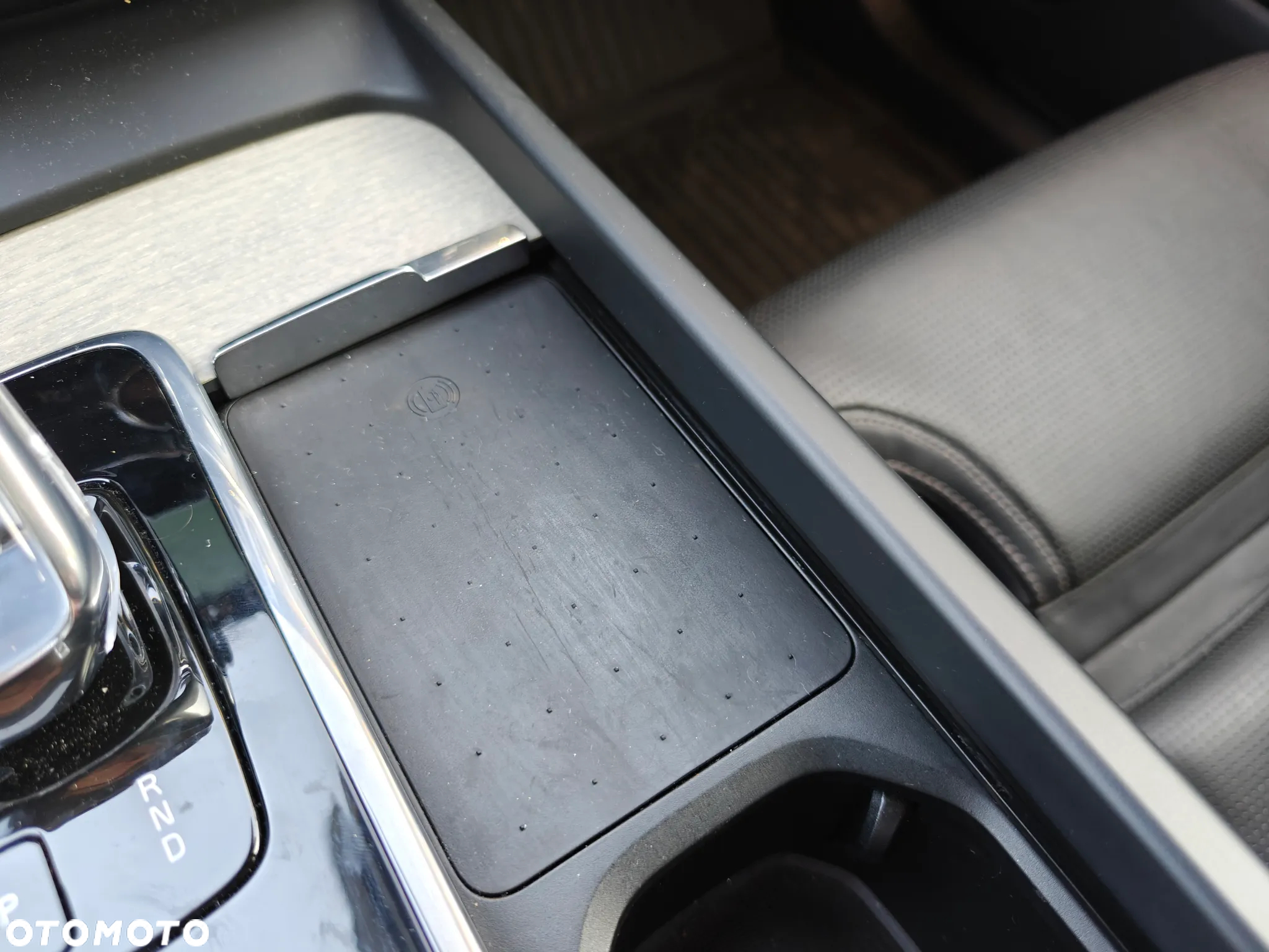 Volvo XC 60 T8 Plug-In Hybrid AWD Inscription - 29