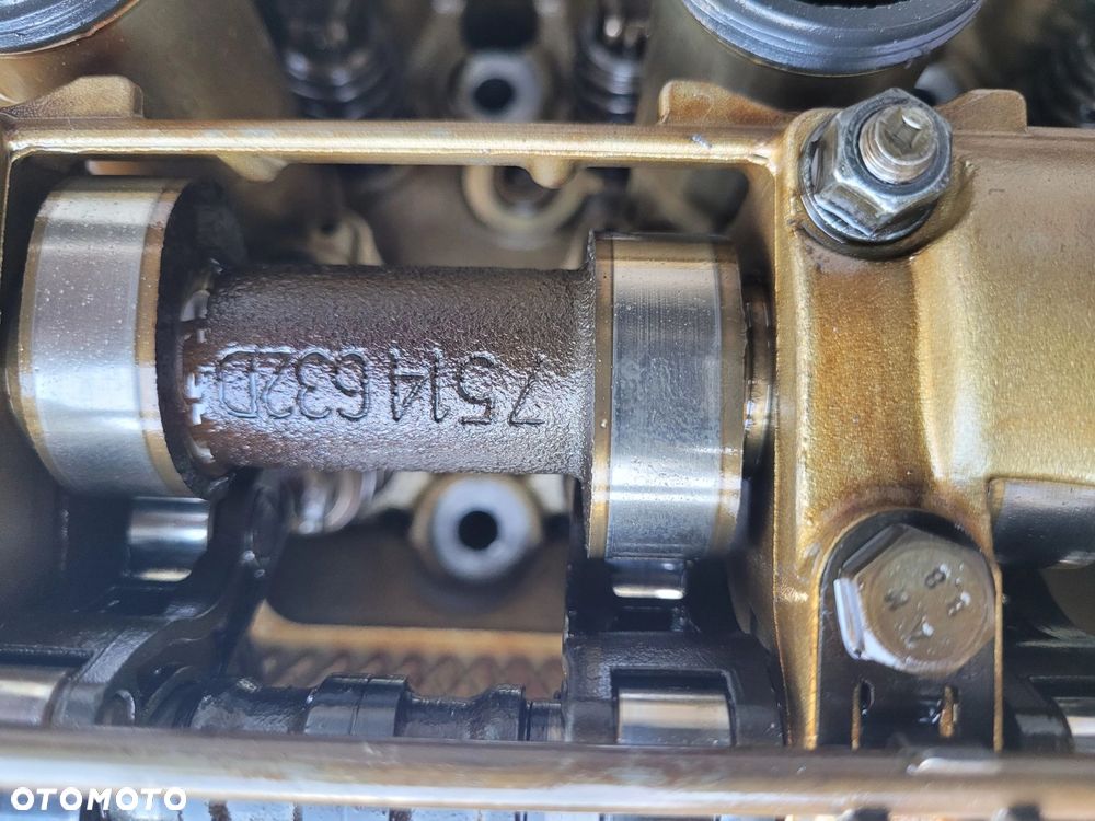 GŁOWICA LEWA Z WAŁKAMI BMW E60 E61 E63 E64 N62B48 7542613 7540322 - 8
