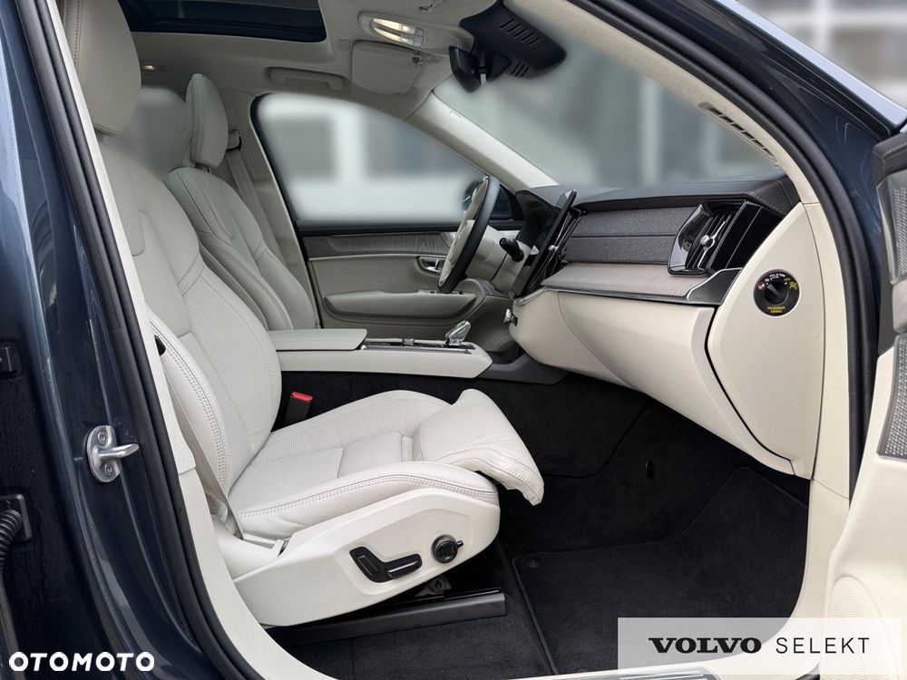 Volvo XC 90 - 30