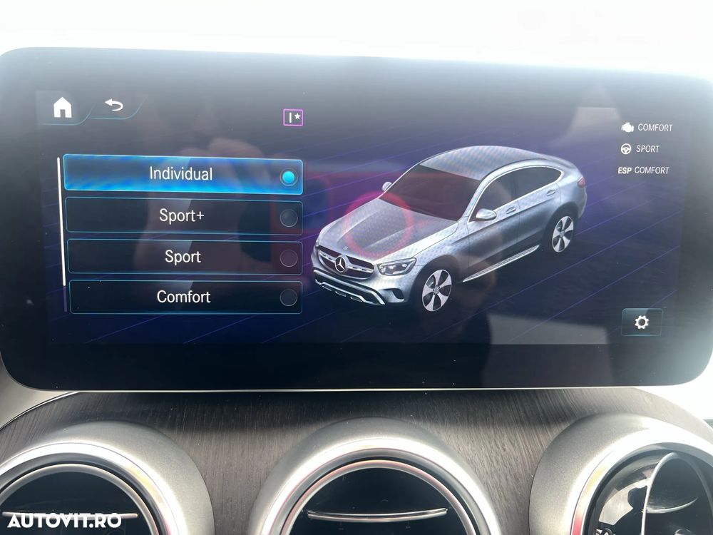 Mercedes-Benz GLC Coupe 300 4MATIC MHEV - 30