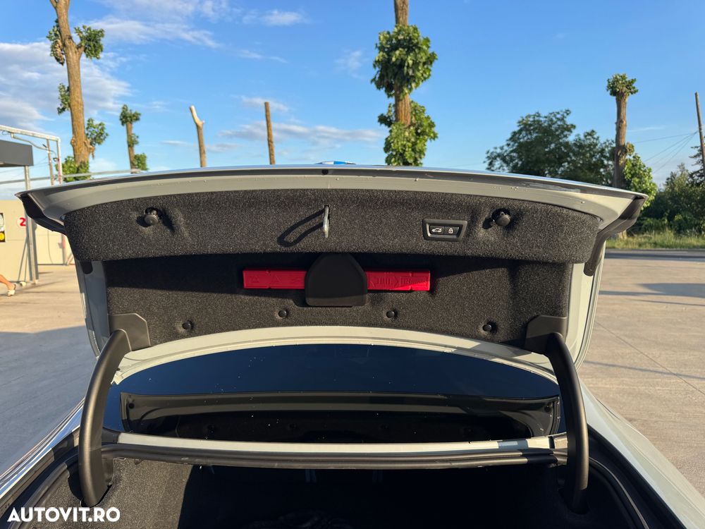 BMW M4 2022 — imagine 12