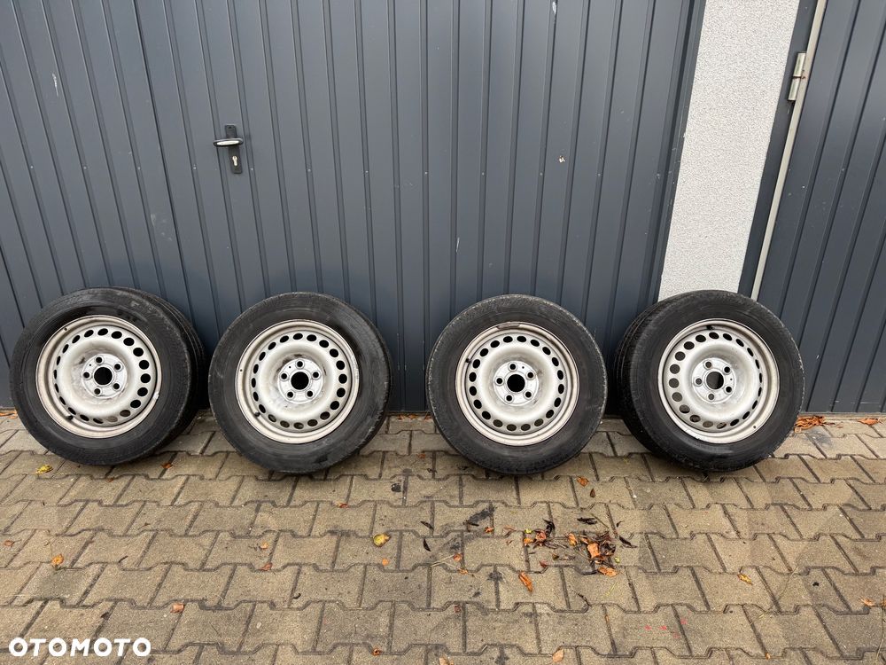 Volkswagen Transporter - 11