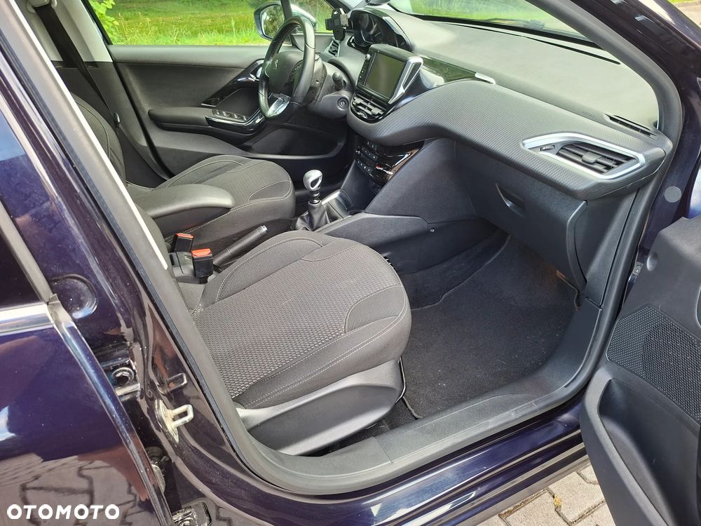 Peugeot 208 PureTech 110 Stop & Start Allure - 10