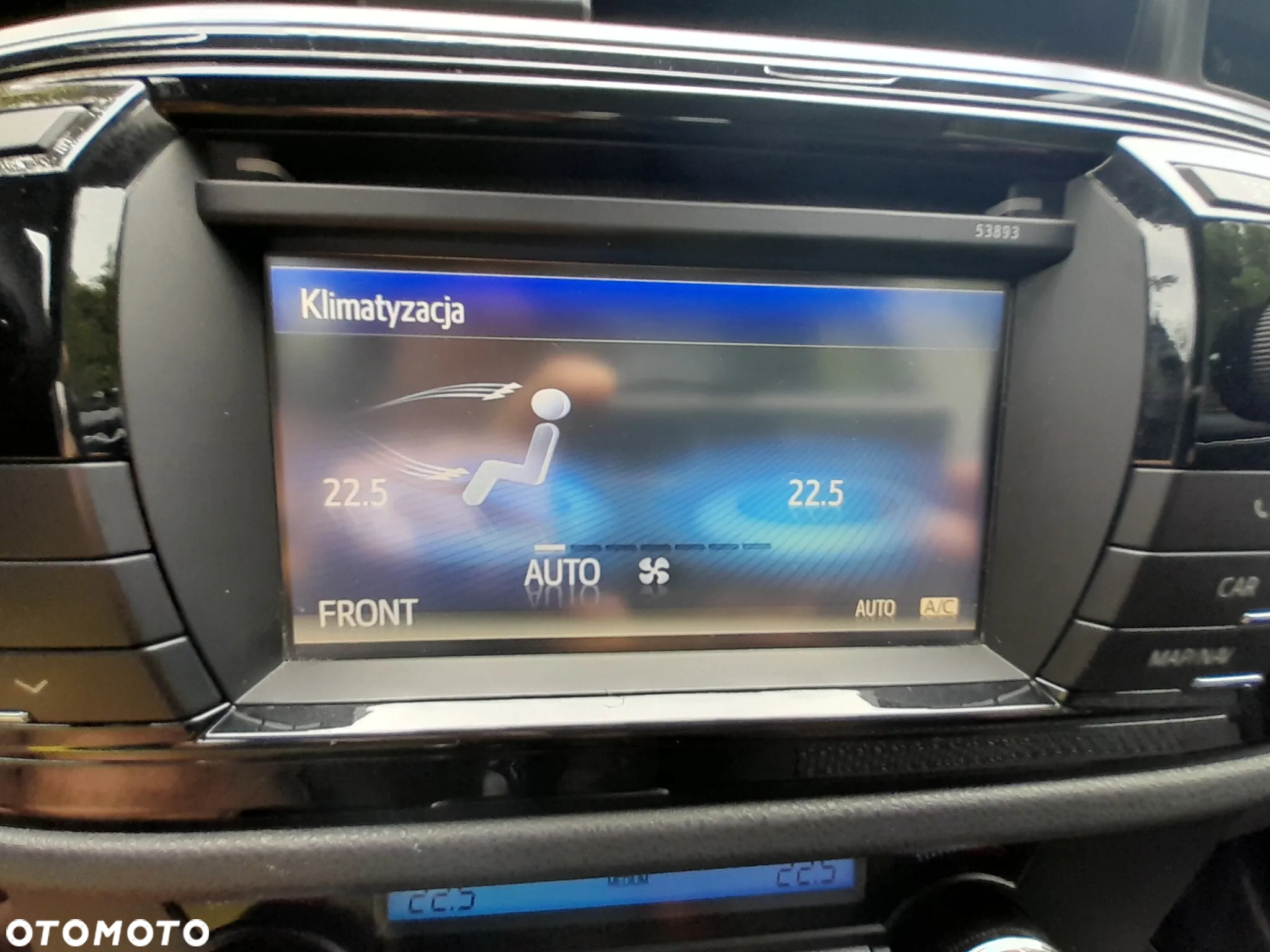 Toyota Corolla 1.6 Premium - 23
