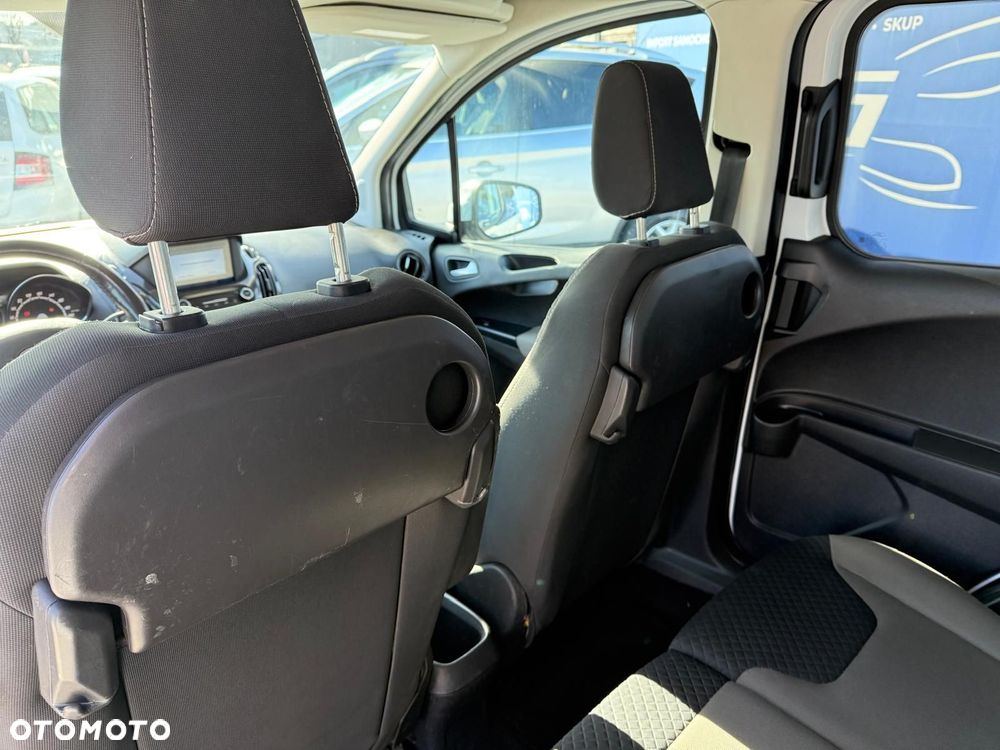 Ford Tourneo Courier 1.0 EcoBoost Trend - 14