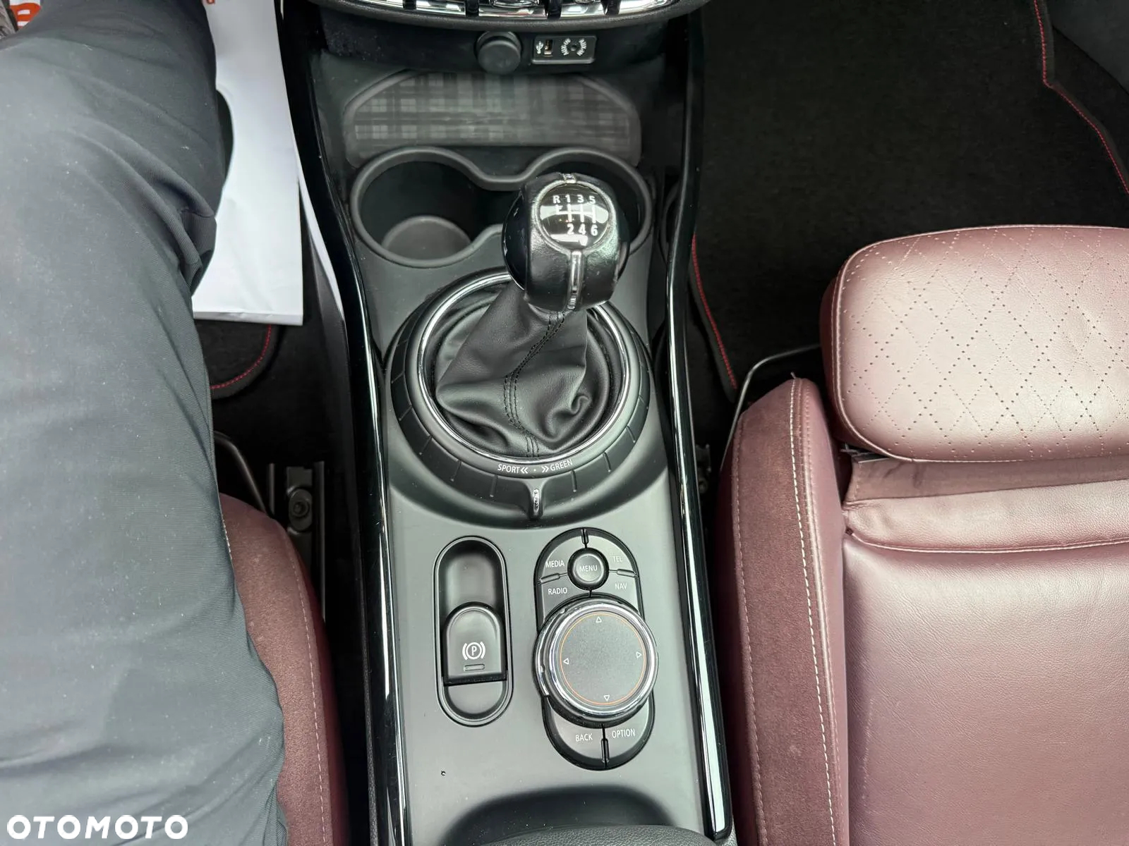 MINI Clubman Cooper SD - 18