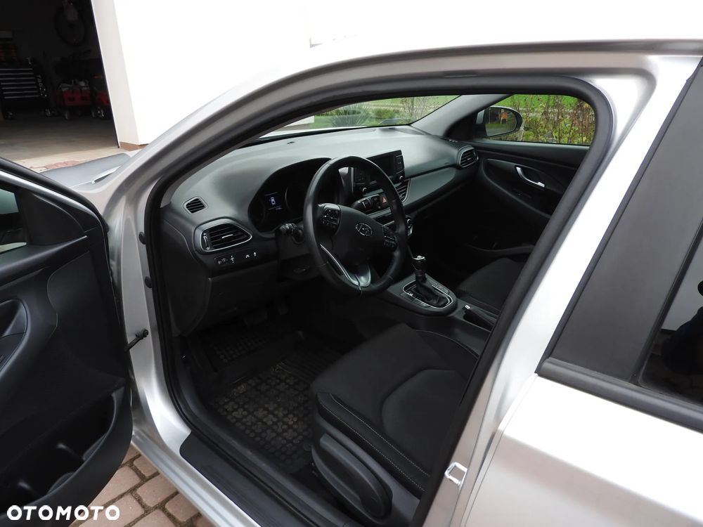 Hyundai i30 1.4 T-GDI Comfort DCT - 12